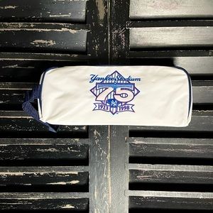 YANKEES Vintage Bell Atlantic Yankee Stadium 75th Anniversary Nylon Toiletry Bag